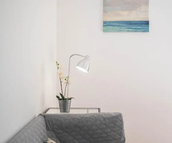 Baleal Guesthouse - Yoga Included Гостевой дом *