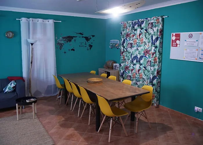 Гостевой дом Baleal Guesthouse - Yoga Included Балеал