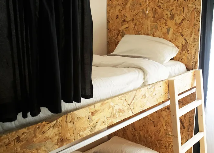 Baleal Guesthouse - Yoga Included Гостевой дом *