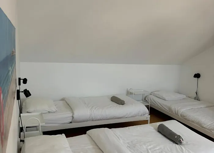 Baleal Guesthouse - Yoga Included Гостевой дом